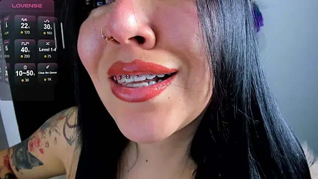 Snapshot of AilynRed chatting on 03/08/25, 02:12 AilynRed online show from 03/08/25, 02:12