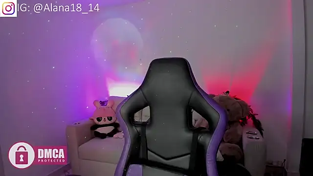 Alana Pherson online show from 11/10/25, 01:48