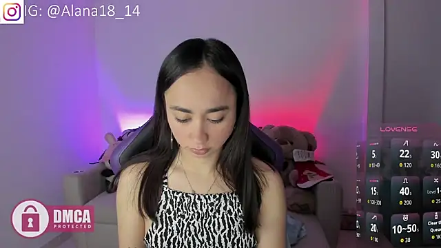 Alana Pherson online show from 12/05/25, 06:11