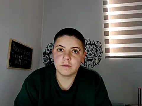 aron lettone01 online show from 10/23/25, 05:33