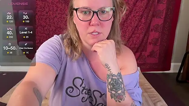 GlitterKitty108 online show from 11/02/25, 02:19