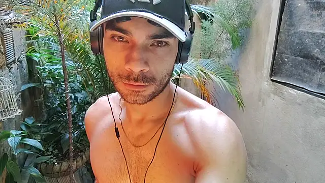 sexyboycolombi4 online show from 01/23/25, 08:13