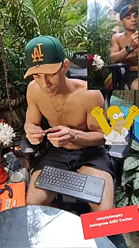 sexyboycolombi4 online show from 02/15/25, 04:45