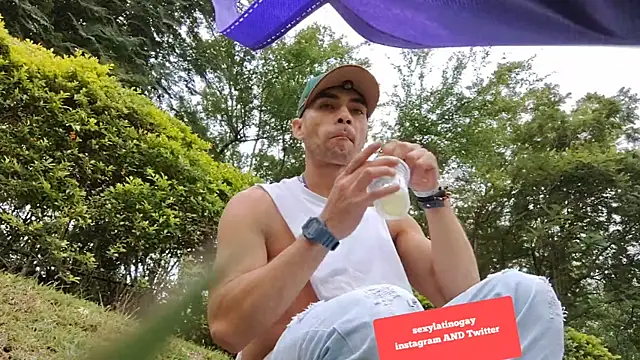 sexyboycolombi4 online show from 02/24/25, 09:52