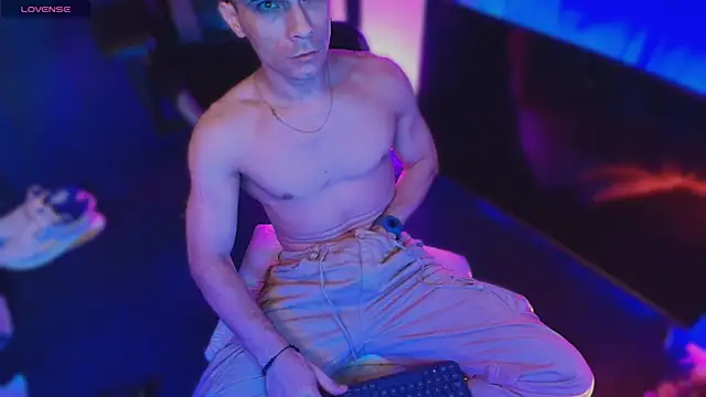 sexyboycolombi4 online show from 12/01/25, 07:57