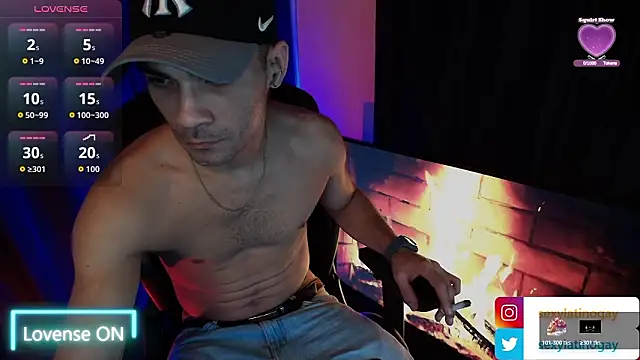 sexyboycolombi4 online show from 02/03/26, 11:10