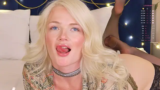 MilaDemies online show from 02/19/25, 08:01