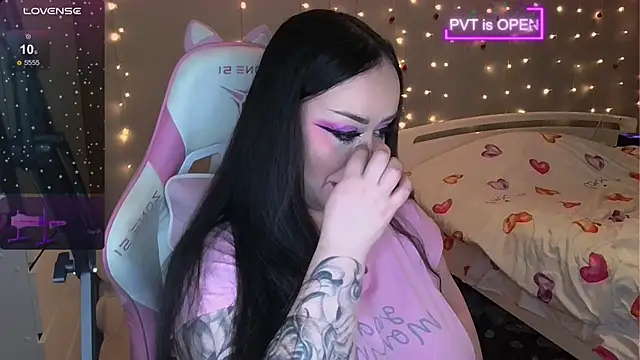 og maddison online show from 12/15/24, 09:20