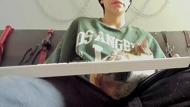 K Intraven0us online show from 09/12/25, 05:24