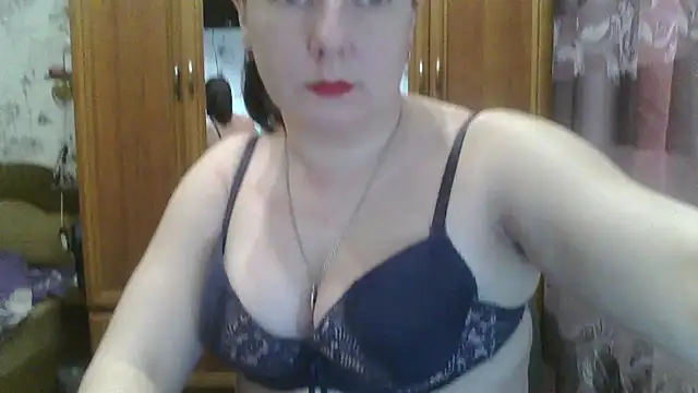 Snapshot of SophieNightAh chatting on 01/25/25, 10:40 SophieNightAh online show from 01/25/25, 10:40