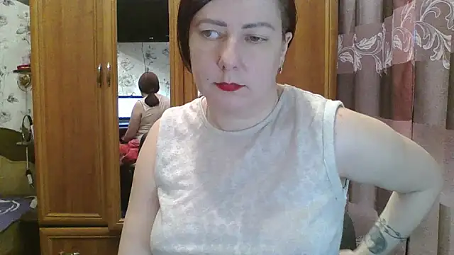 Snapshot of SophieNightAh chatting on 02/01/25, 12:26 SophieNightAh online show from 02/01/25, 12:26