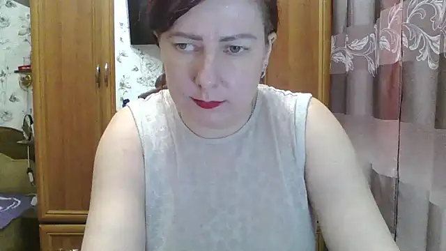 Snapshot of SophieNightAh chatting on 02/01/25, 03:28 SophieNightAh online show from 02/01/25, 03:28