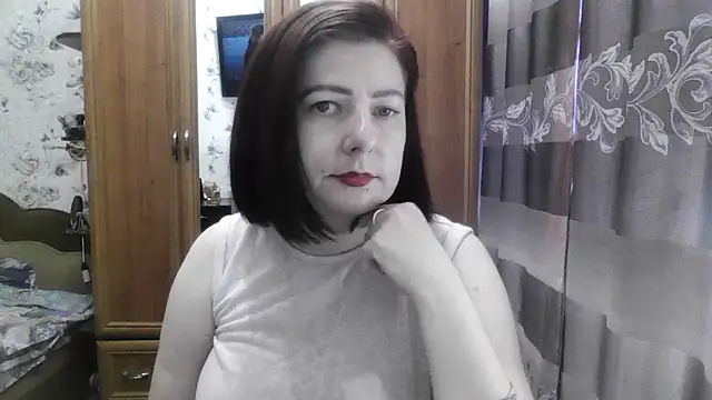 Snapshot of SophieNightAh chatting on 09/14/25, 11:20 SophieNightAh online show from 09/14/25, 11:20