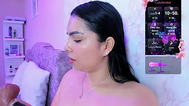 Snapshot of evelinn_belen chatting on 05/09/26, 12:21 evelinn belen online show from 05/09/26, 12:21