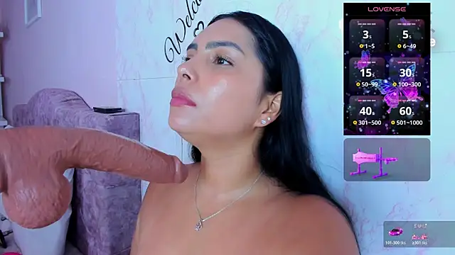 Snapshot of evelinn_belen chatting on 05/21/26, 11:50 evelinn belen online show from 05/21/26, 11:50