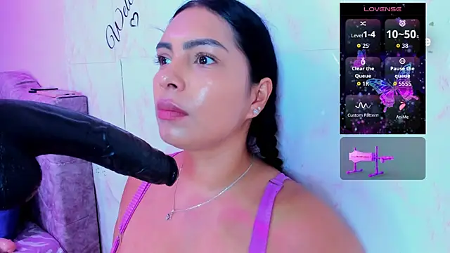 Snapshot of evelinn_belen chatting on 06/01/26, 12:18 evelinn belen online show from 06/01/26, 12:18