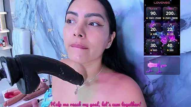 Snapshot of evelinn_belen chatting on 06/29/26, 12:38 evelinn belen online show from 06/29/26, 12:38