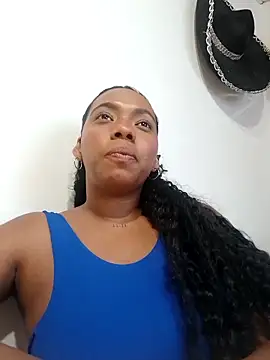 lia mariana online show from 12/21/25, 08:16