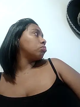 lia mariana online show from 03/05/26, 03:24