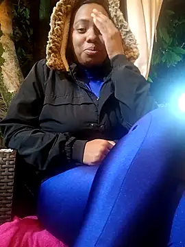 lia mariana online show from 03/28/26, 03:28