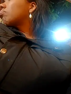 lia mariana online show from 04/03/26, 03:15