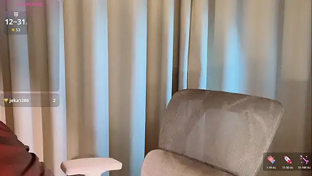 --xixi-- online show from 04/13/26, 10:15