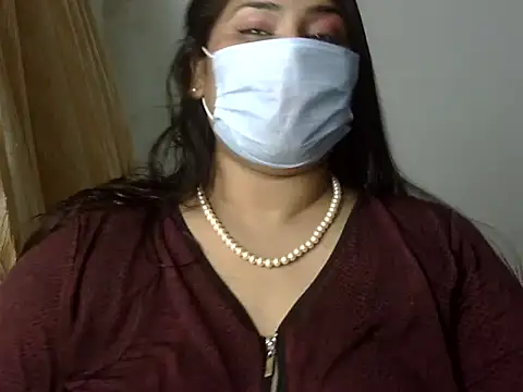 Snapshot of cutelady65 chatting on 07/18/26, 04:33 cutelady65 online show from 07/18/26, 04:33