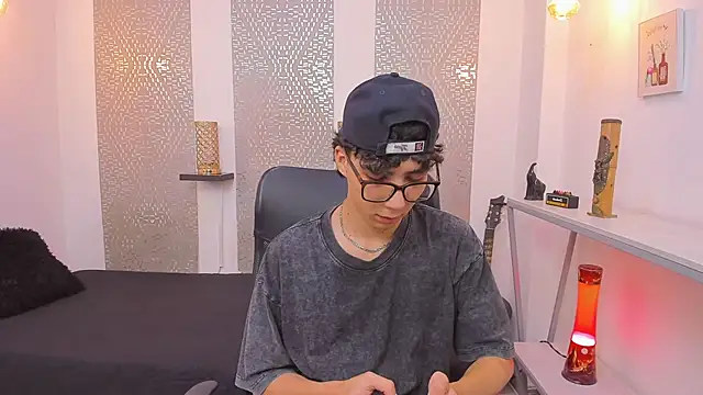 Nikolay Gregori online show from 10/10/25, 04:33