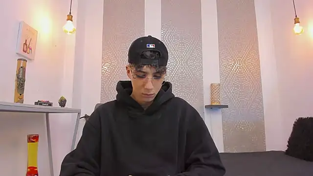 Nikolay Gregori online show from 11/03/25, 04:14