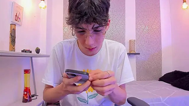 Nikolay Gregori online show from 11/11/25, 04:23