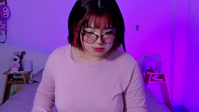 Snapshot of Gaby_Danna chatting on 02/04/25, 11:27 Gaby Danna online show from 02/04/25, 11:27