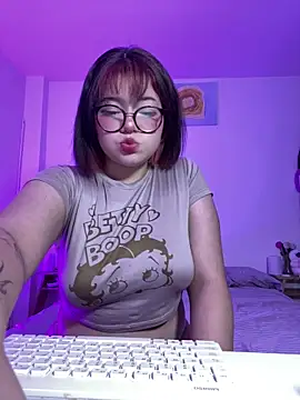 Snapshot of Gaby_Danna chatting on 02/09/25, 10:42 Gaby Danna online show from 02/09/25, 10:42