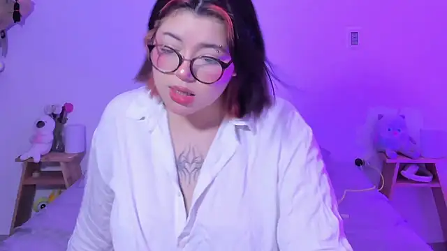 Snapshot of Gaby_Danna chatting on 02/21/25, 01:11 Gaby Danna online show from 02/21/25, 01:11