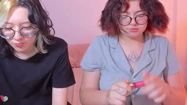 Snapshot of Gaby_Danna chatting on 02/25/25, 01:20 Gaby Danna online show from 02/25/25, 01:20