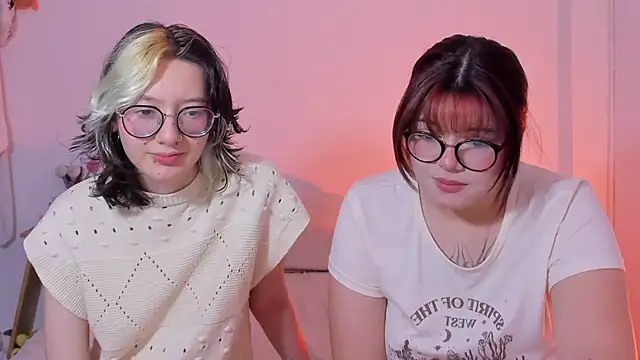 Snapshot of Gaby_Danna chatting on 03/06/25, 07:10 Gaby Danna online show from 03/06/25, 07:10