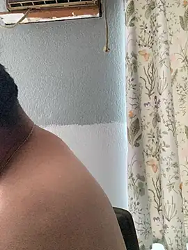 Miguel16i online show from 02/05/25, 06:37