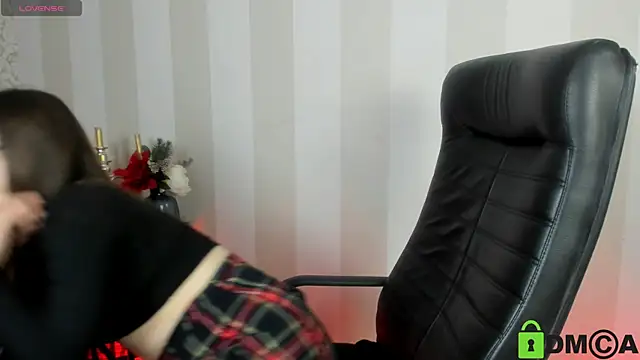 Haley Gars online show from 09/12/25, 01:11