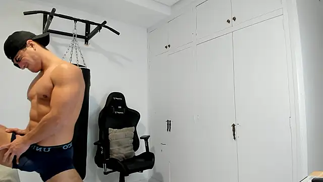 Snapshot of dan01_ chatting on 01/17/26, 09:58 dan01 online show from 01/17/26, 09:58