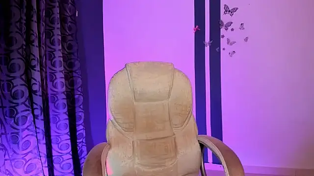 CandyLatinHott online show from 12/20/25, 11:45