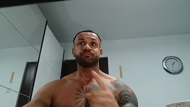 Magnificmuscles89 online show from 04/11/26, 10:30