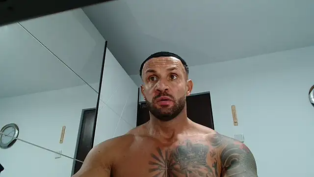Snapshot of Magnificmuscles89 chatting on 05/12/26, 11:51 Magnificmuscles89 online show from 05/12/26, 11:51