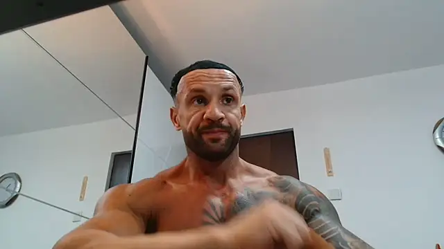 Magnificmuscles89 online show from 07/06/26, 07:49