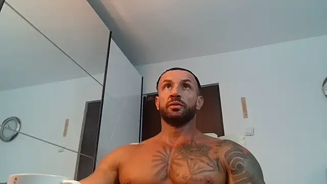 Magnificmuscles89 online show from 07/16/26, 10:32