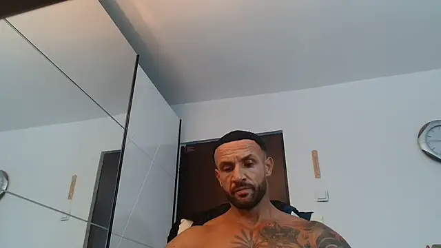 Magnificmuscles89 online show from 07/17/26, 03:07