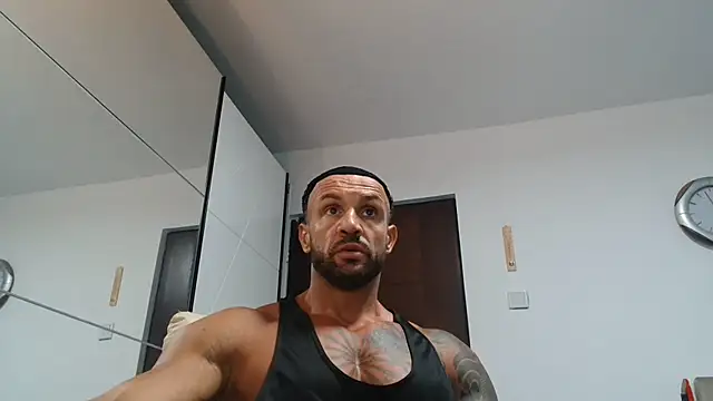 Magnificmuscles89 online show from 07/20/26, 10:18