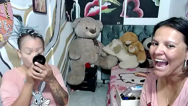 manzanahot9 online show from 09/11/25, 07:03