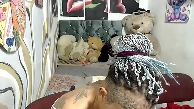 manzanahot9 online show from 11/11/25, 09:42