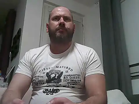 HarleyQuinnundJoker online show from 10/11/25, 10:52