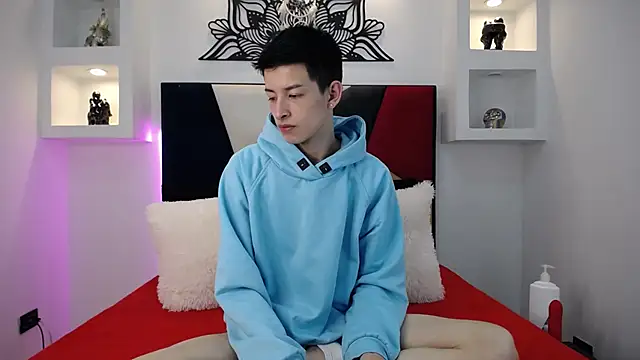 Snapshot of MaikCarver chatting on 02/04/25, 04:15 MaikCarver online show from 02/04/25, 04:15