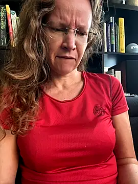 AnnikaRose online show from 09/30/25, 05:45